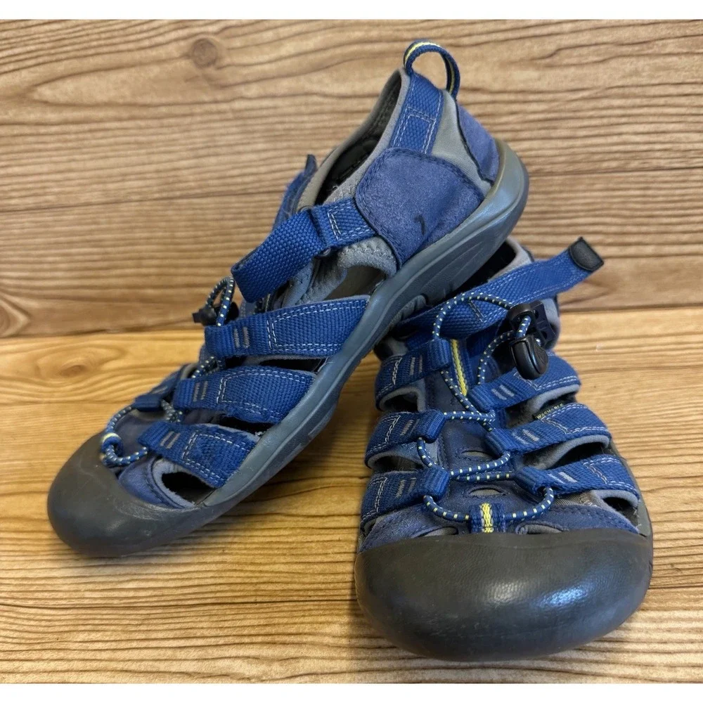 KEEN Waterproof Sandals Newport Hiking Blue Size Big Kids Youth Sz 6